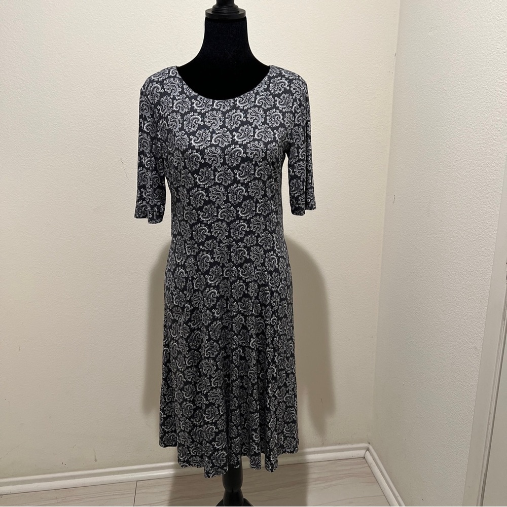 LOFT Women's Small Fit & Flare Midi Dress ~ Gray Paisley Knit Short Sleeve Sz S